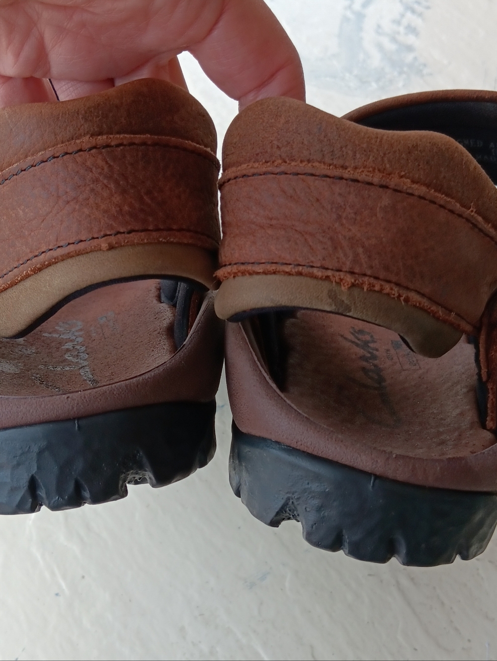 Clarks Men’s Brown Leather Hook-and-Loop Rugged Outdoor Sandals Air Trek Sole 12 - Picture 8 of 9